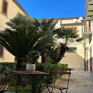 apt-corte-dei-re-di.palermohotels.org/
